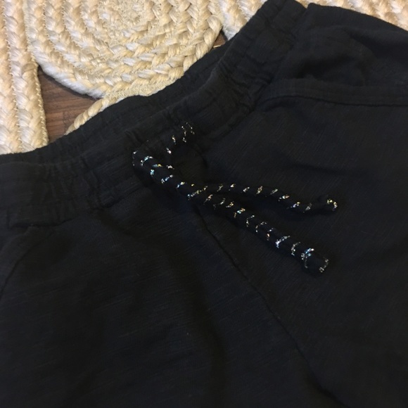 Black Gymboree shorts - Picture 5 of 5